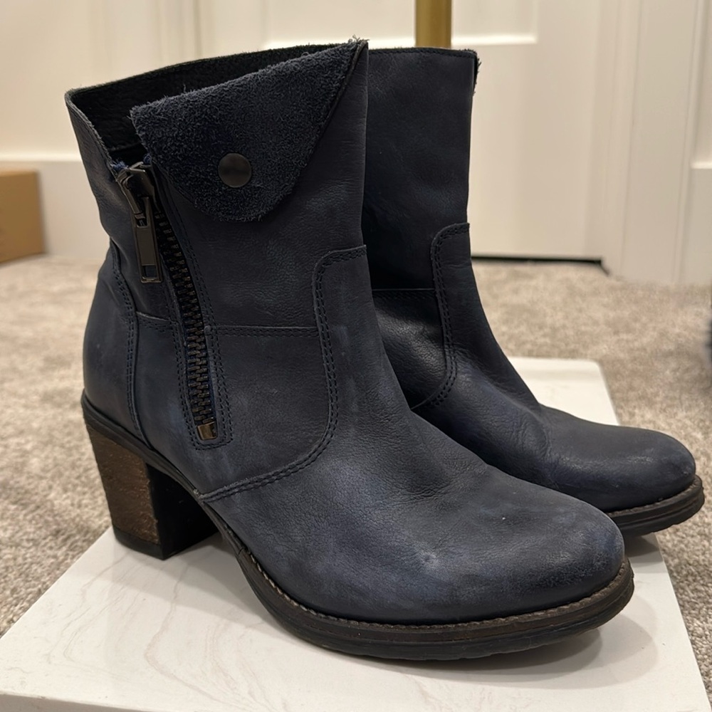 Ego trip boots